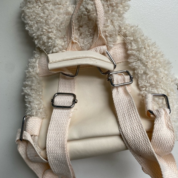 Sherpa Mini Bear Backpack - Picture 2 of 3